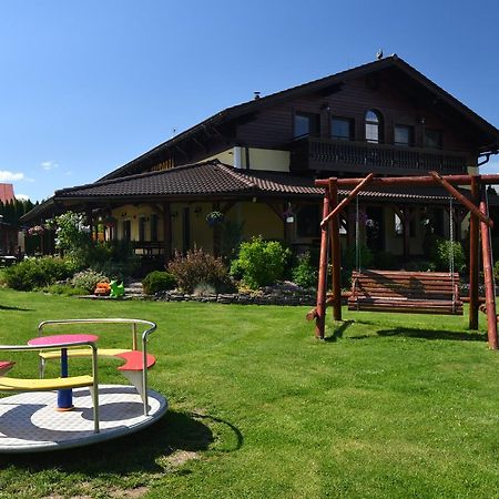 Villa Victoria Penzion Liptovsky Jan Exterior photo